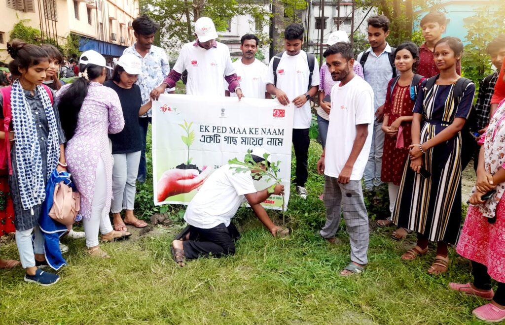 Ek Ped Maa Ke Naam by Tree Plantation ngo in India