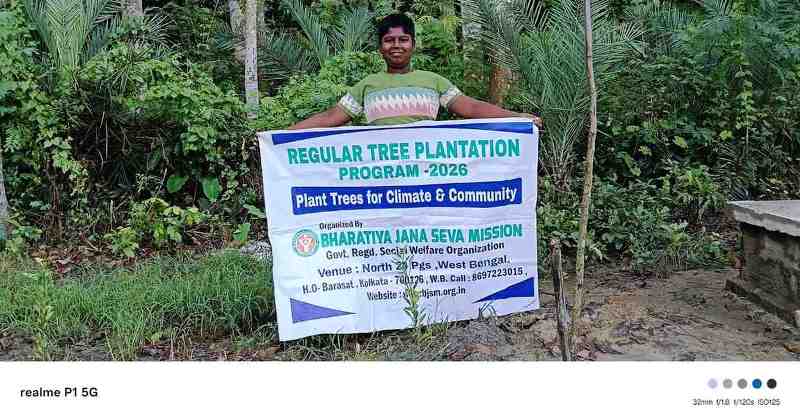 Community participation in the Lemon Tree Plantation Drive.